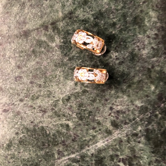 Simon G gold and diamond bracelet and earrings - Picture 3 of 8